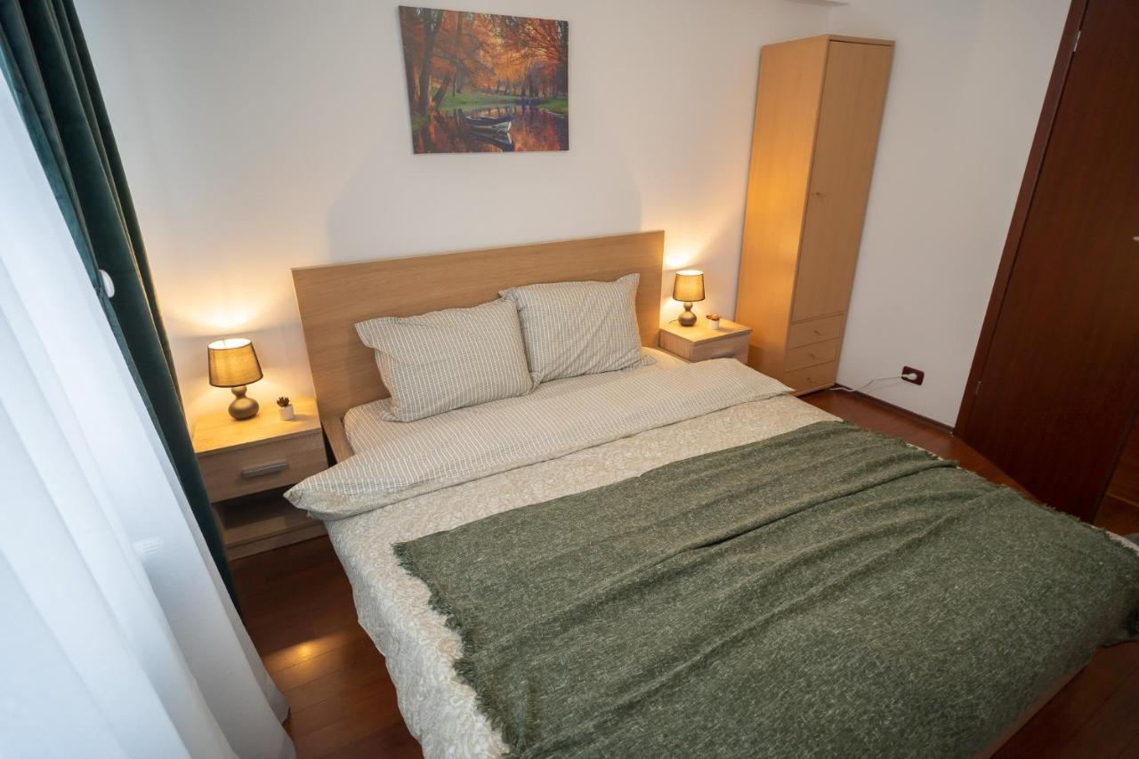 Spacious 2Br Dristor Apartment Бухарест Екстер'єр фото