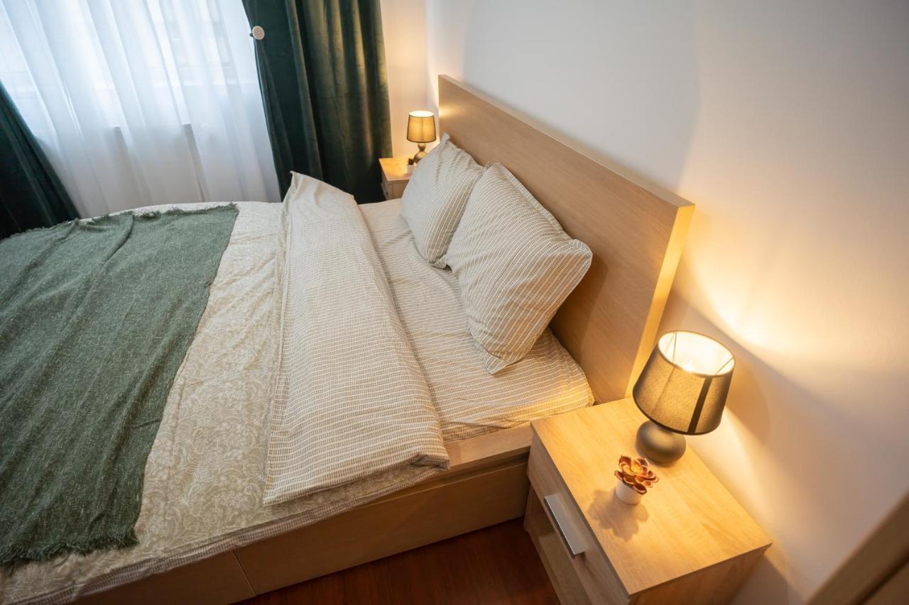Spacious 2Br Dristor Apartment Бухарест Екстер'єр фото