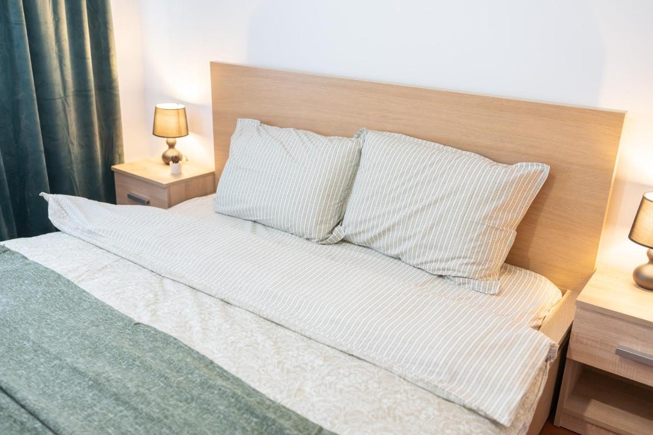 Spacious 2Br Dristor Apartment Бухарест Екстер'єр фото