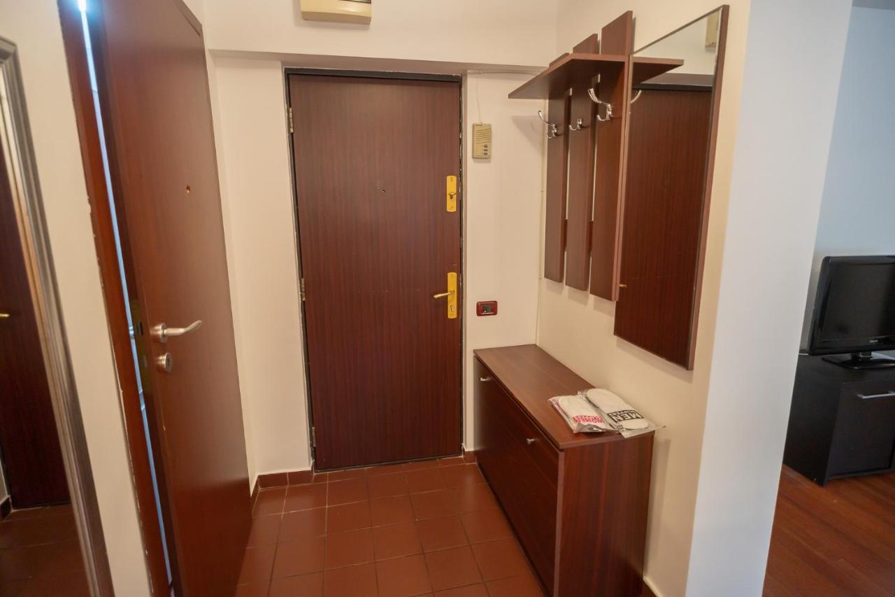 Spacious 2Br Dristor Apartment Бухарест Екстер'єр фото