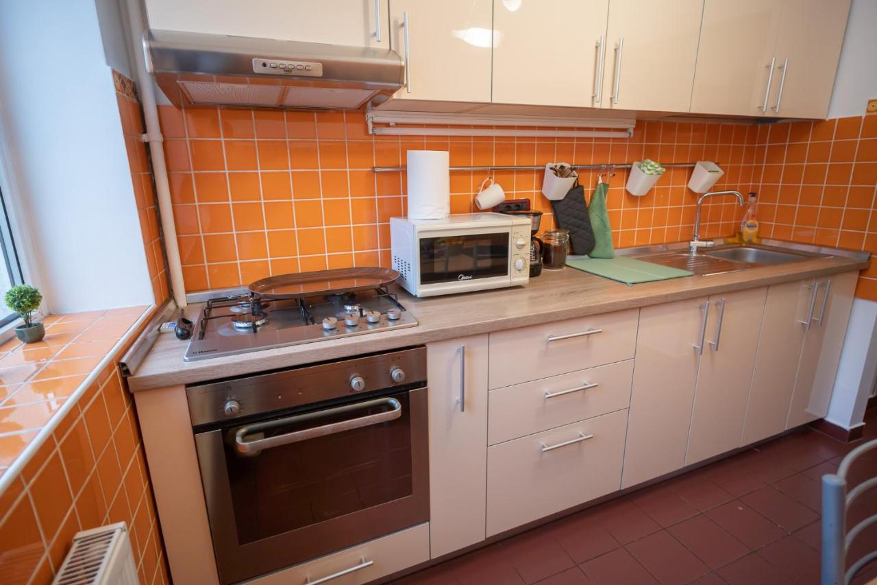 Spacious 2Br Dristor Apartment Бухарест Екстер'єр фото