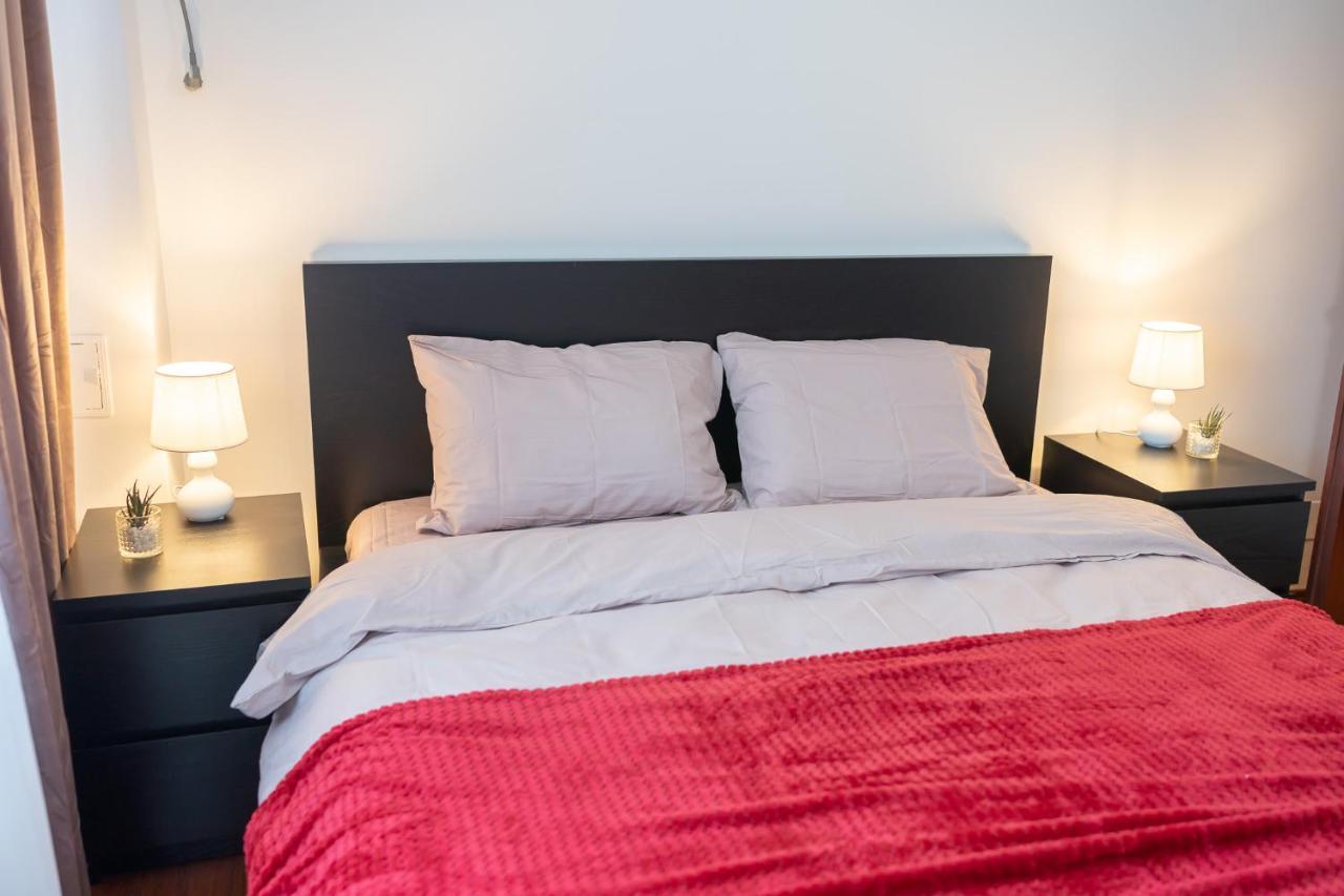 Spacious 2Br Dristor Apartment Бухарест Екстер'єр фото